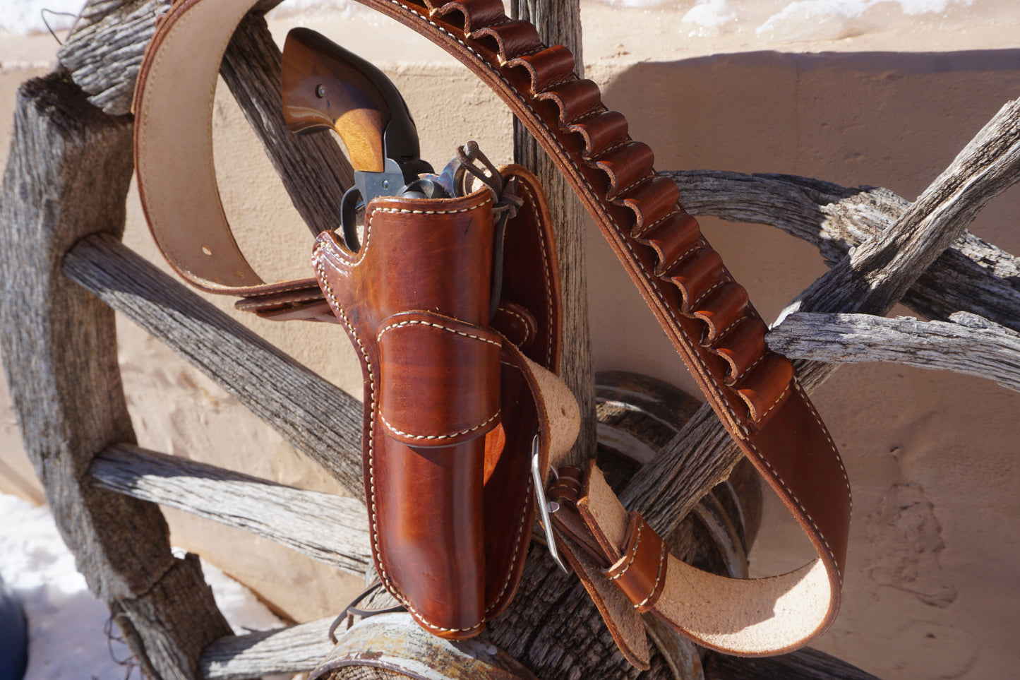 John Wayne Style holster with Bullet Belt
