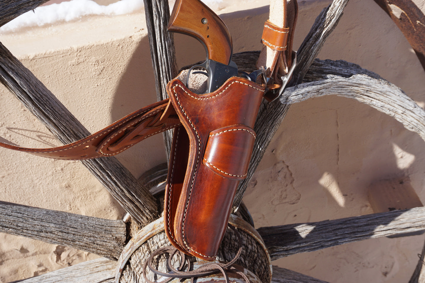 John Wayne Style holster with Bullet Belt